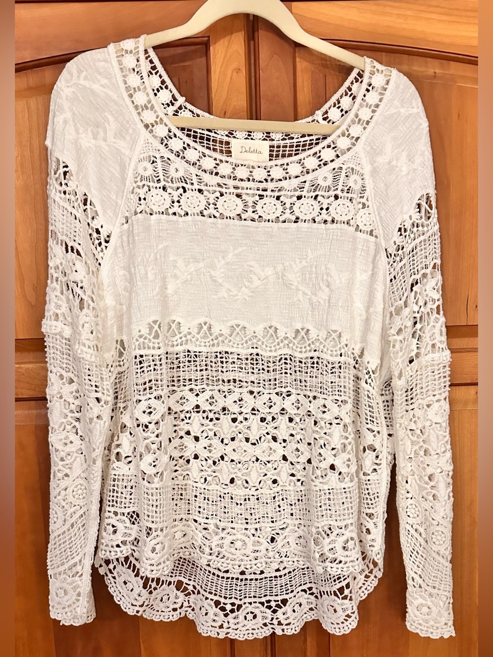 Deletta White Crochet Lace Tunic Top, Size L, 23" pit to pit, NWOT